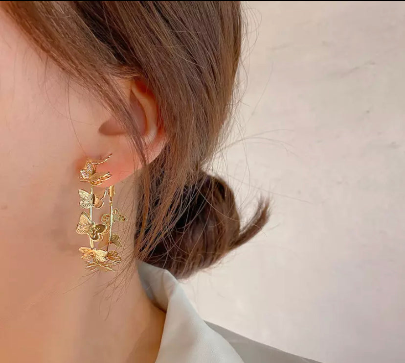 Butterfly hoops